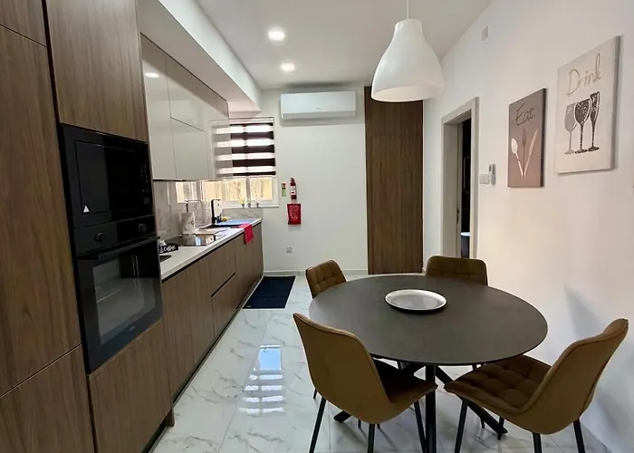 Charming Retreat Apartment *